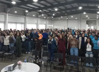 Balneário Arroio do Silva inicia recesso escolar com momento de formação e valorização dos profissionais