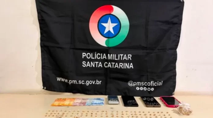 Duas mulheres são presas por tráfico de drogas em Turvo