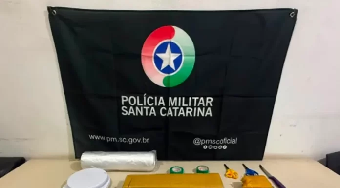 Drogas e balanças de precisão são apreendidas após ação da PM em Passo de Torres