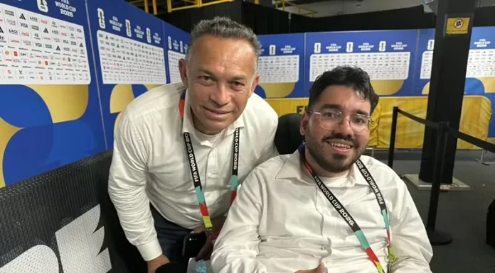 Jornalista em cadeira de rodas se destaca na Copa do Mundo 2026 e emociona com história de superação