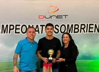 Campeonato Municipal de Futebol de Sombrio homenageia atletas, dirigentes e pessoas que marcaram a história do esporte