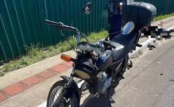 Colisão frontal entre motocicletas deixa homem ferido e condutor que teria fugido é localizado em Sombrio